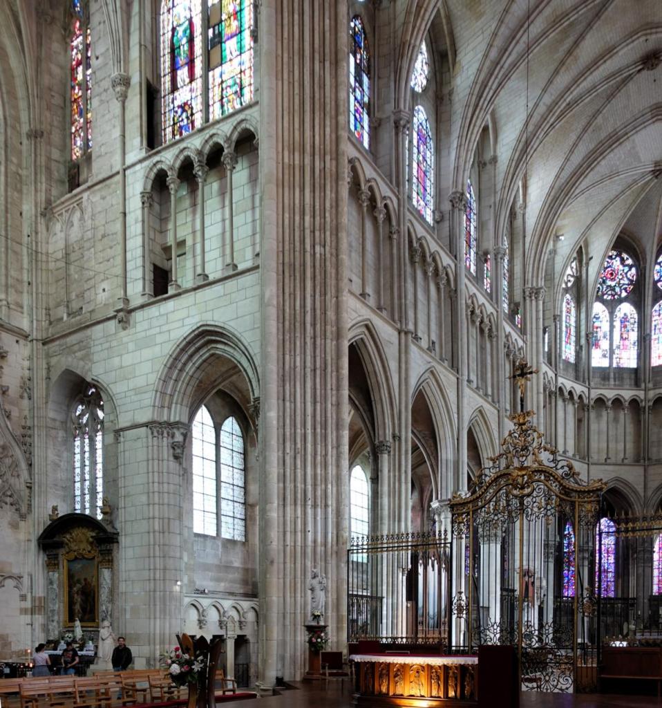 Auxerre: Kathedrale Querschiff und Chor (2024)