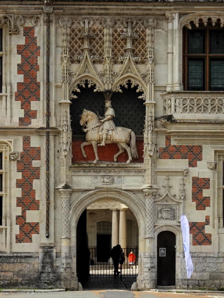 Blois: Schloss Flügel Ludwigs XII. Portal (2024)