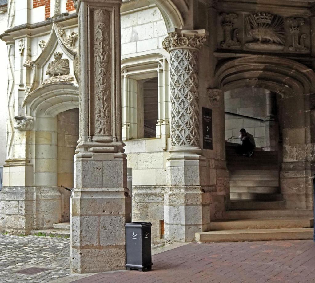 Blois: Schloss Innenhof Flügel Ludwigs XII. (2024)