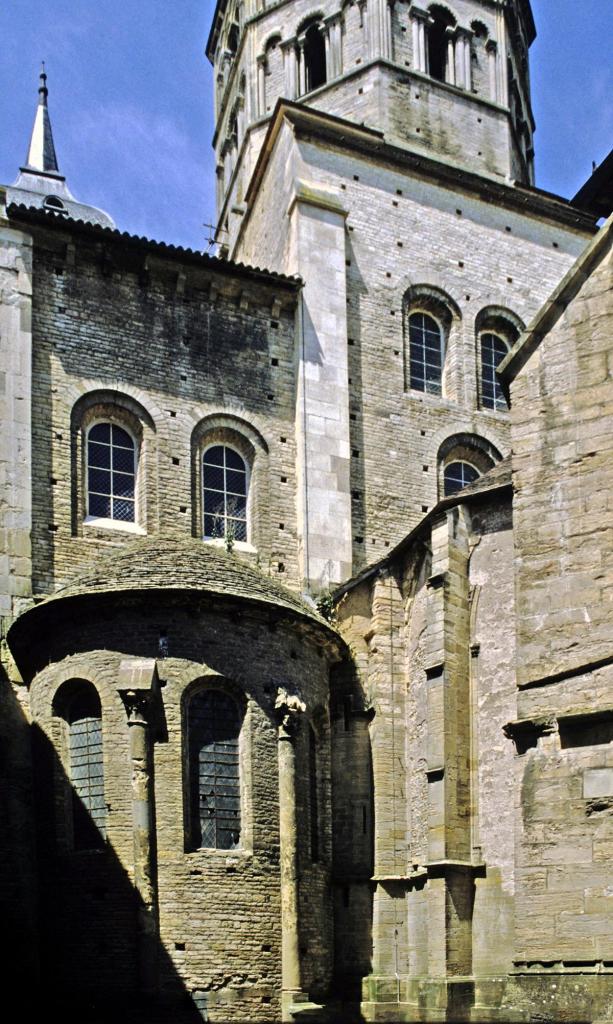 Cluny: Klosterkirche Querschiff (1995)