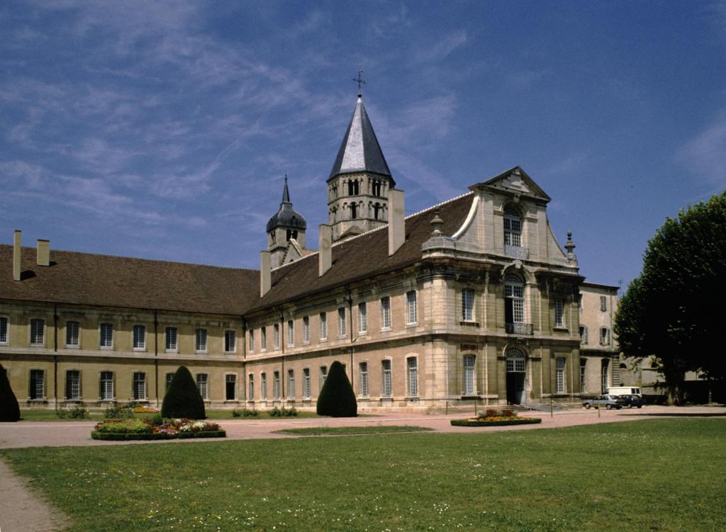 Cluny: Klostergebäude [18. Jh.] (1995)