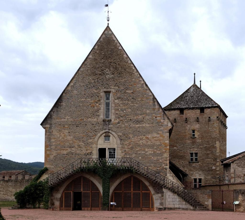 Cluny: Kloster Kornspeicher und Turm (2024)