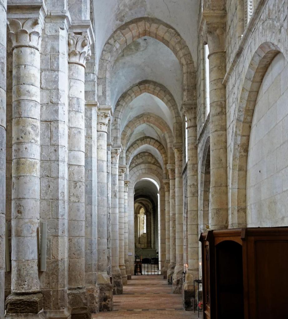 Fleury: Klosterkirche Seitenschiff (2024)