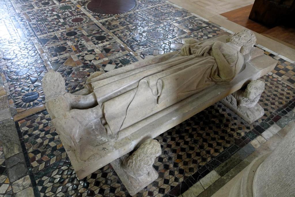 Fleury: Klosterkirche Grabplatte König Philipps I. (2024)