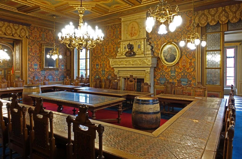 Orléans: Hôtel Groslot = Rathaus Ratssaal (2024)