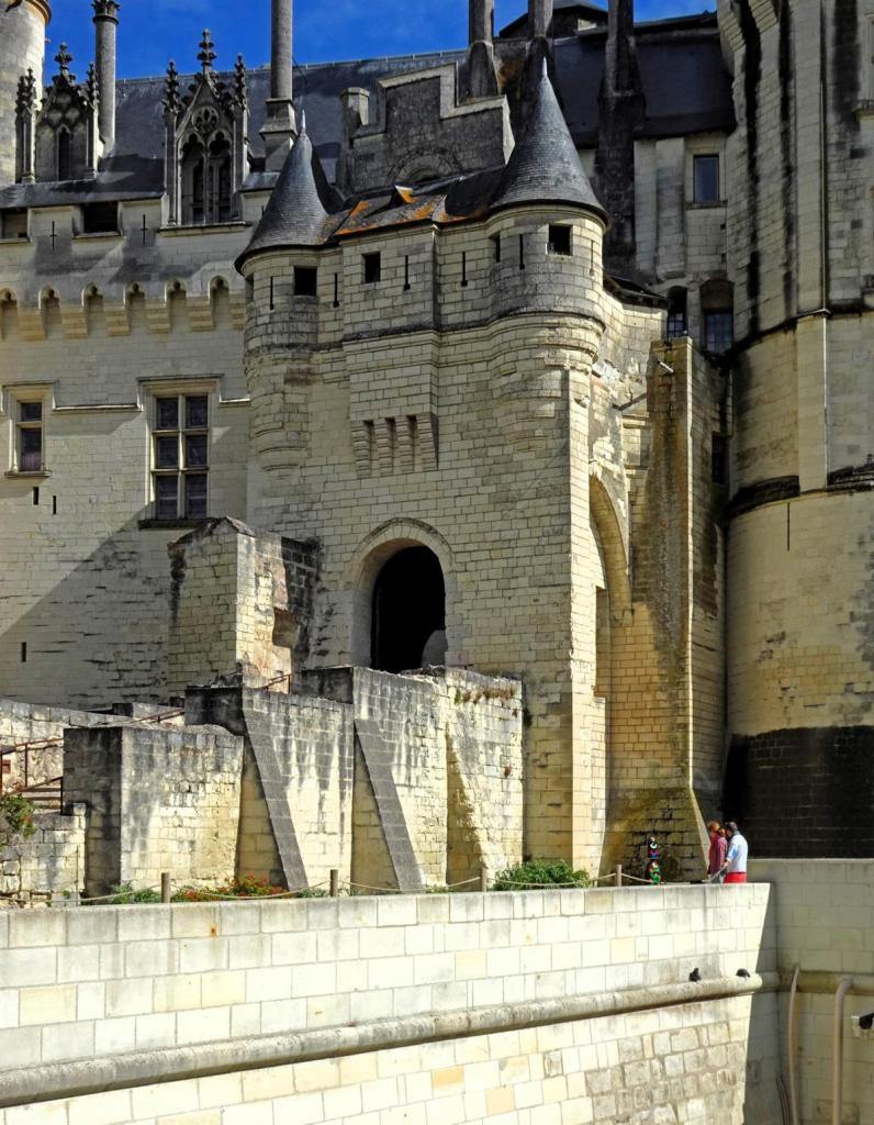 Saumur: Schloss Portal (2024)