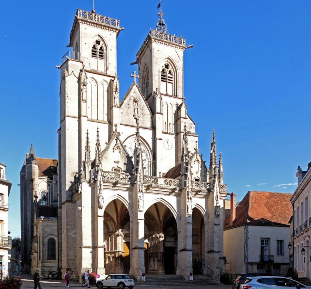 Semur-en-Auxois: Stiftskirche (2024)