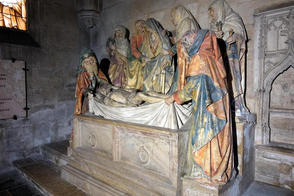 Semur-en-Auxois: Stiftskirche ChorGrablegungsgruppe (2024)