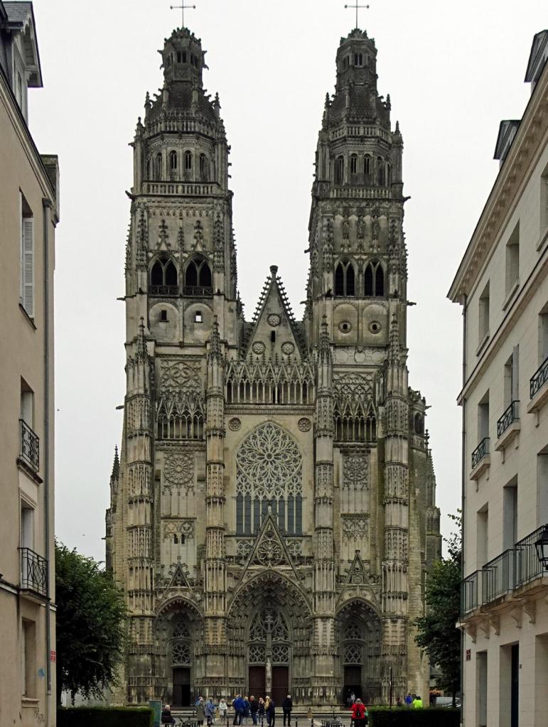 Tours: Kathedrale Westfassade (2024)