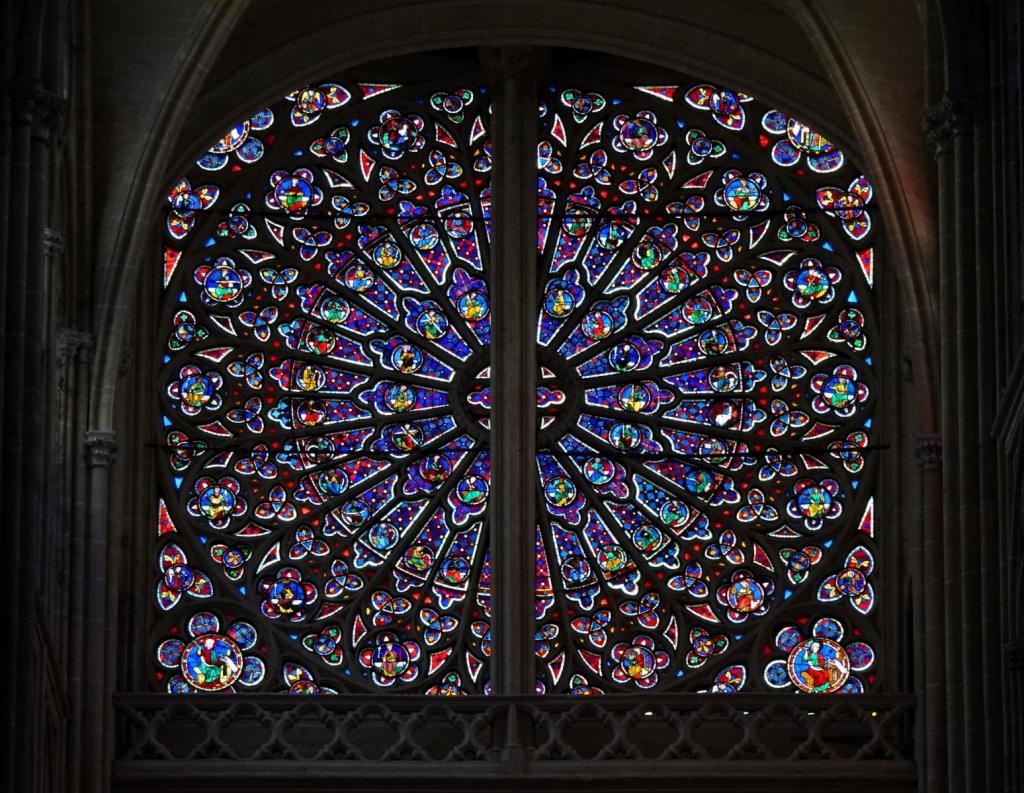 Tours: Kathedrale Fensterrose im südlichen Querschiff (2024)