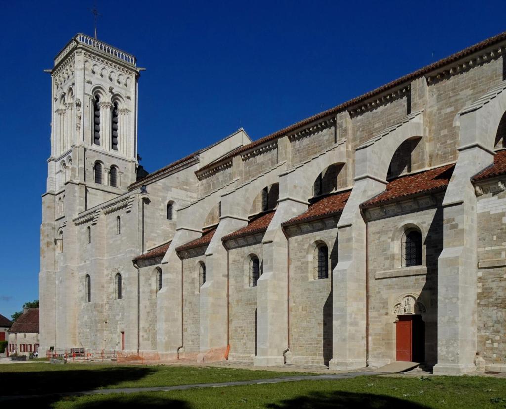 Vézelay: Basilika Südseite (2024)