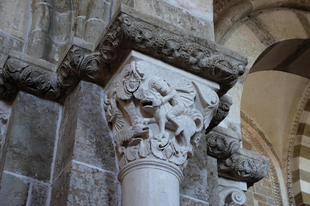 Vézelay: Basilika Kapitell [David bezwingt einen Löwen] (2024)
