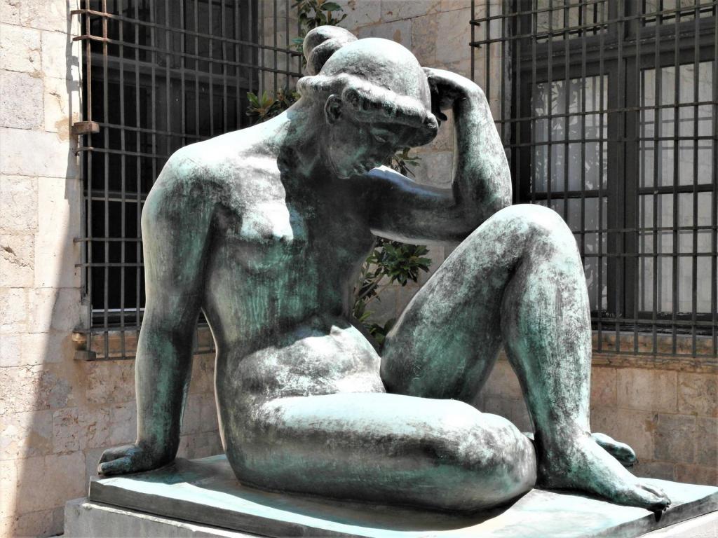 Perpignan: Rathaus Skulptur "La pensée" ["Méditerranée"] von A. Maillol (2013)