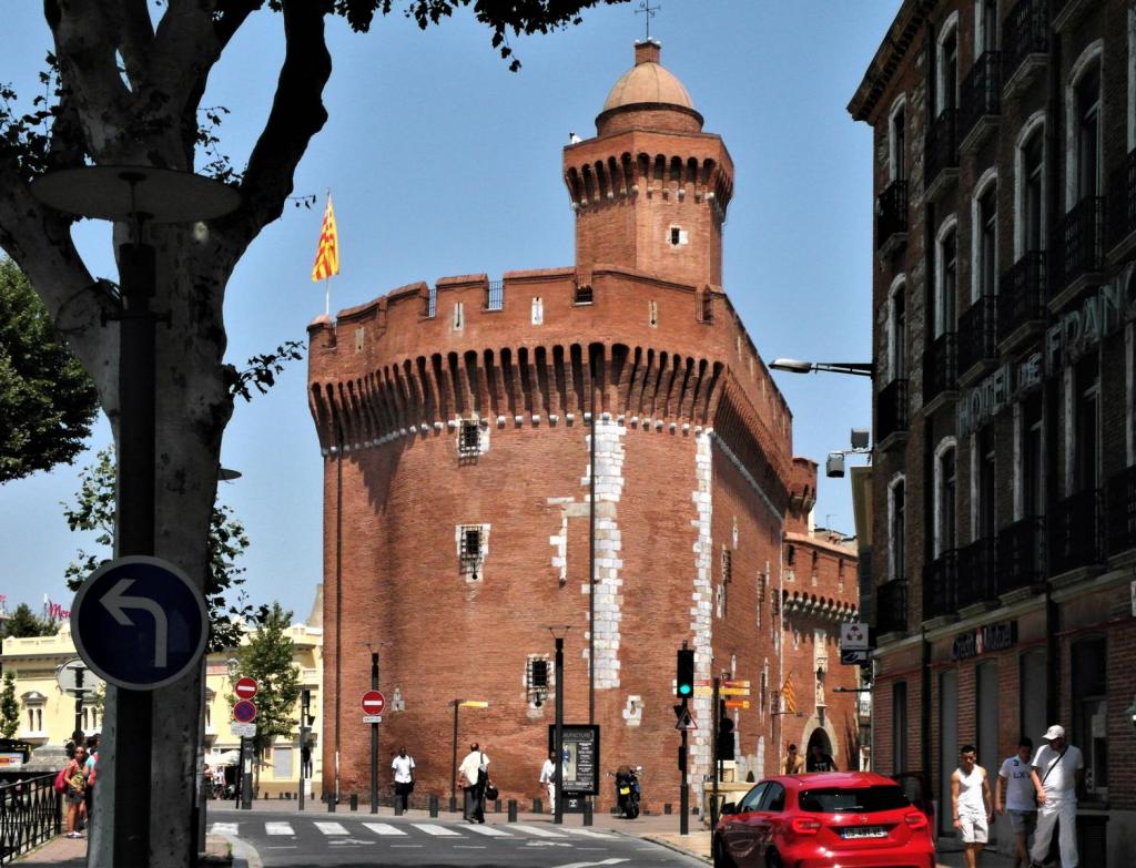Perpignan: Stadttor Castillet (2013)
