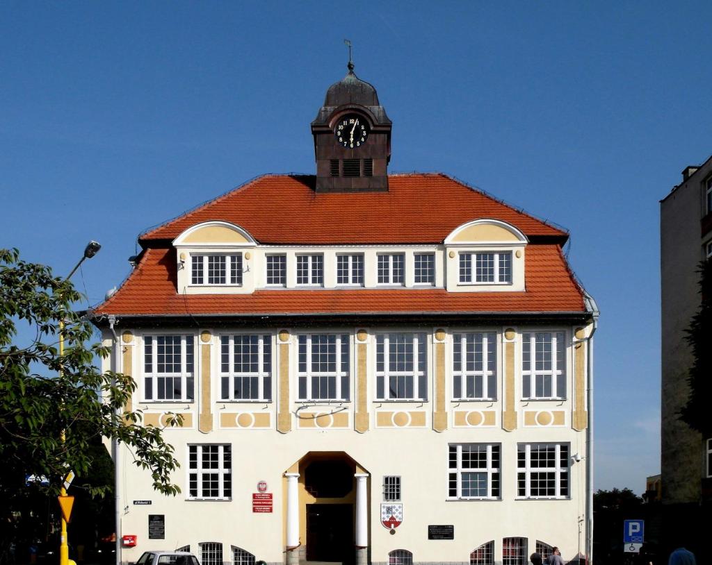 Naugard [poln. Nowogard]: Rathaus (2012)