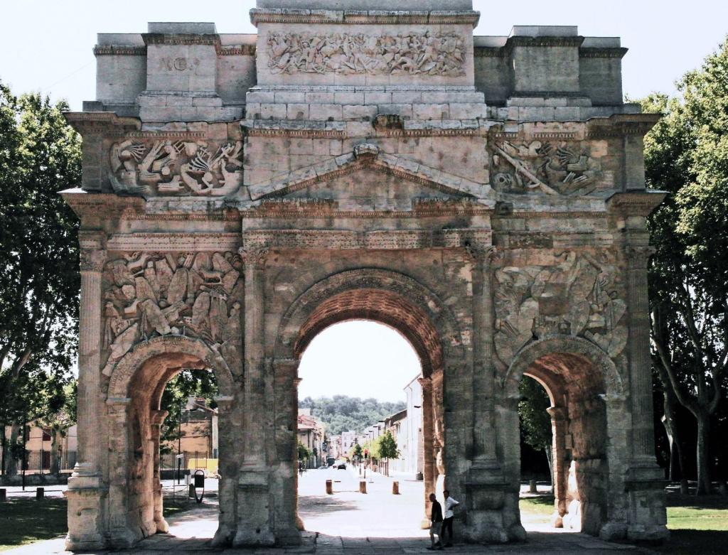 Orange: Römisches Tor (2013)