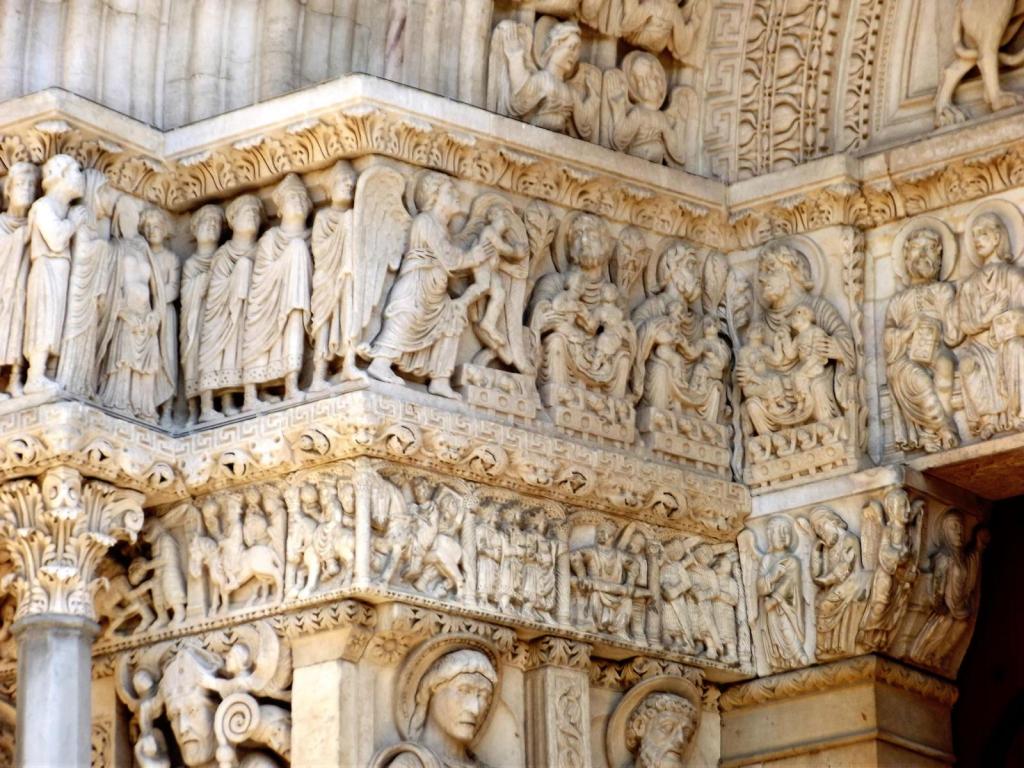 Arles: Throphimuskirche Portal (2013)