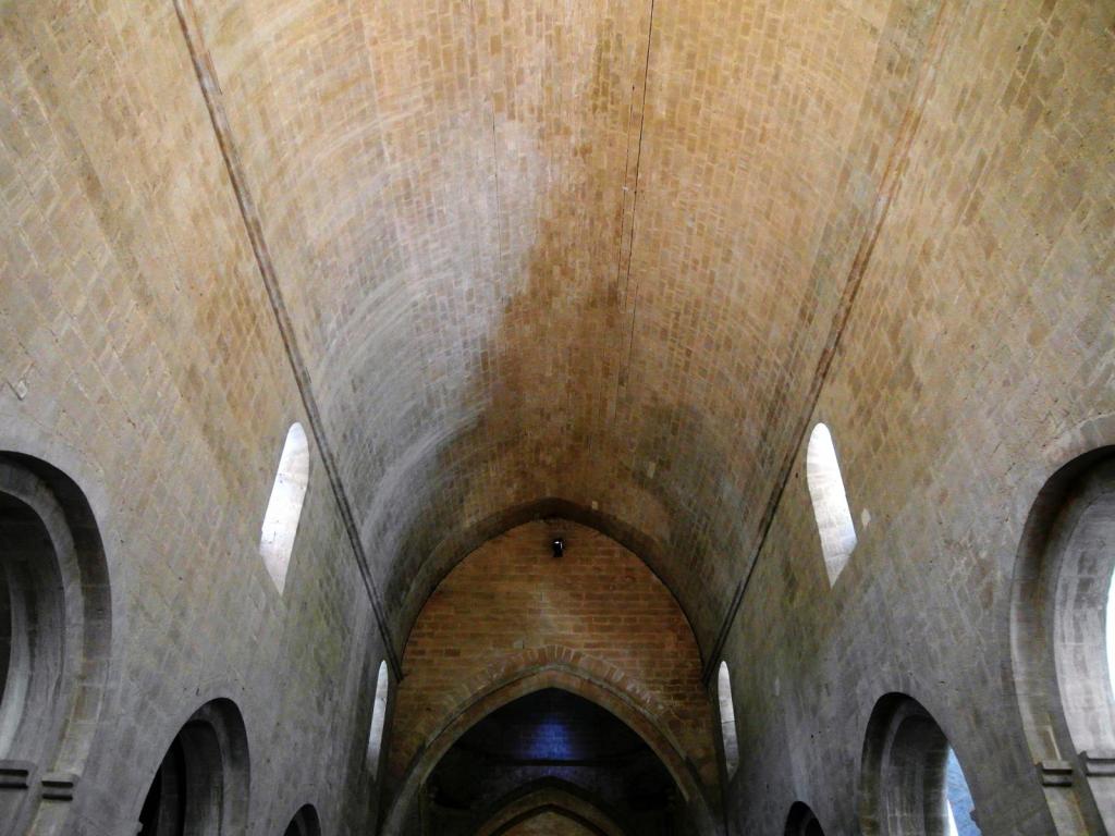 Sénanque: Klosterkirche Gewölbe (2013)