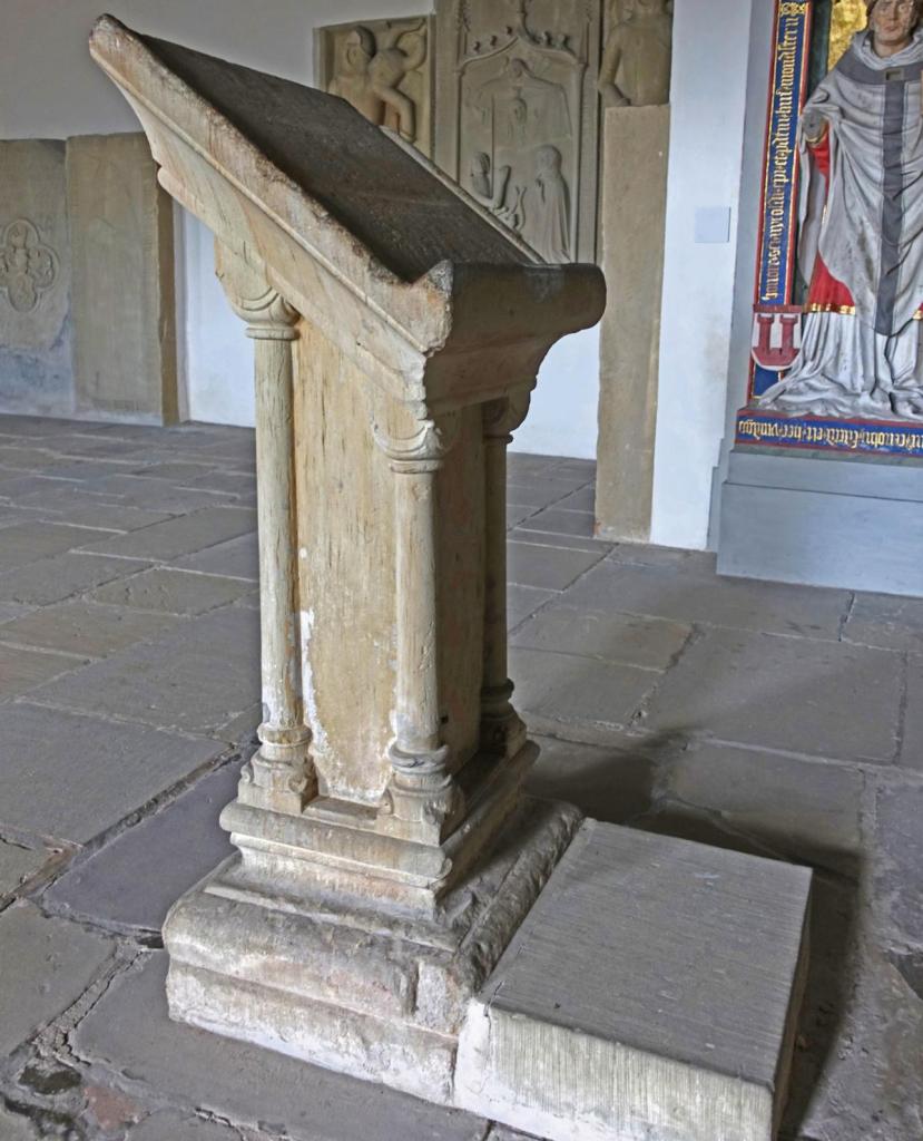 Kloster Großcomburg: Kapitelsaal = Schenkenkapelle - Lesepult (2024)