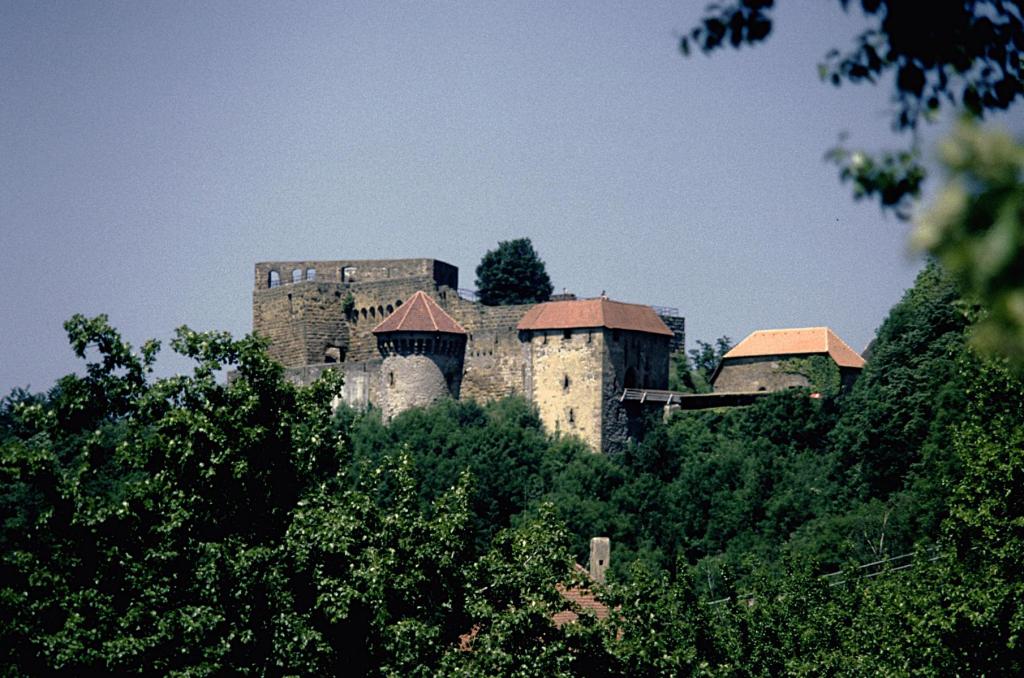 Burg Hohenrechberg (1985)