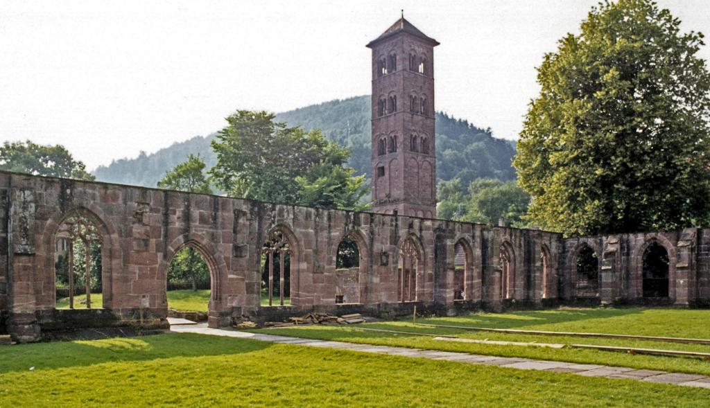 Hirsau: Klosterruine Kreuzgang und Eulenturm (1983)