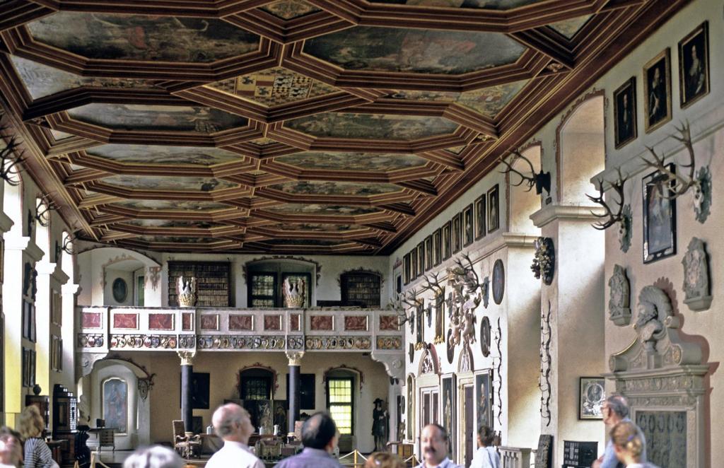 Neuenstein: Schloss Rittersaal (1989)