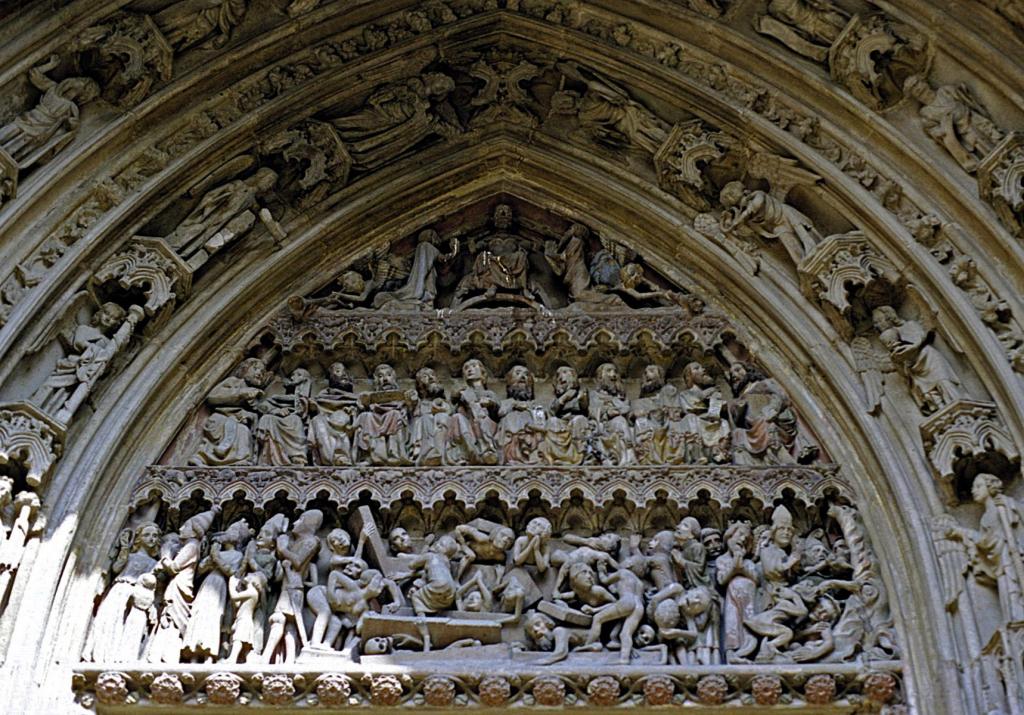 Schwäbisch Gmünd: Heiligkreuzmünster südliches Chorportal (1990)