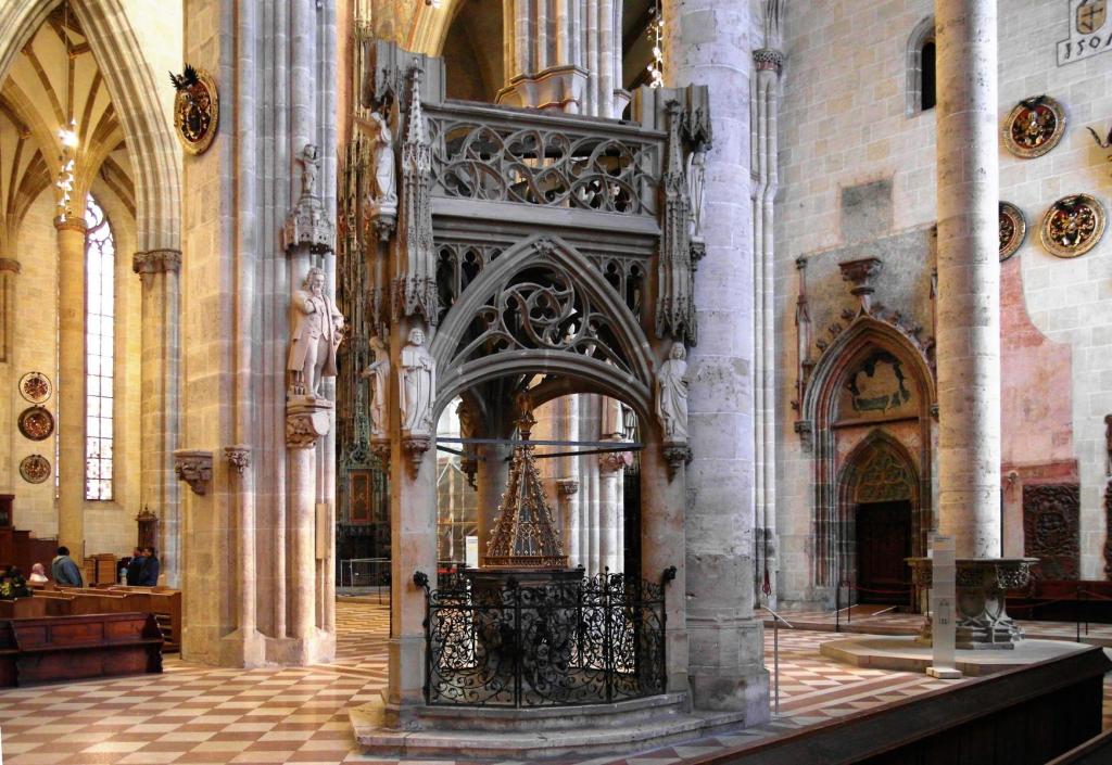 Ulm: Münster Taufstein (2016)