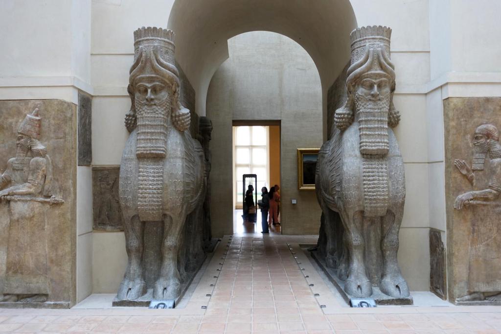 Paris: Louvre Palasttorfiguren von Sargon II. in Khorsabad (2025)