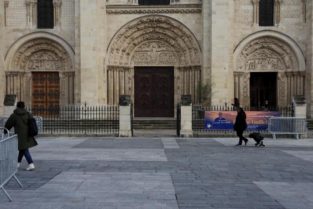 St-Denis: Abteikirche Westportale (2025)