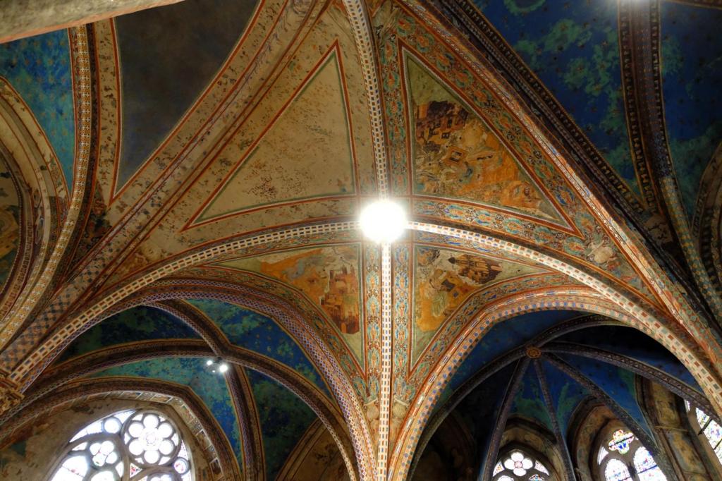 Assisi: Franziskusbasilika - Oberkirche Vierungsgewölbe [4 Evangelisten von Cimabue - mit Erdbebenschaden 1997] (2025)