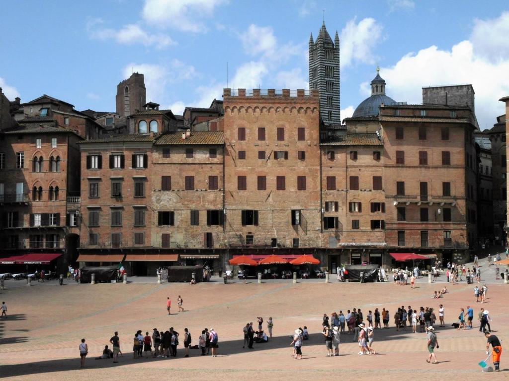 Siena: Piazza del Campo (2017)