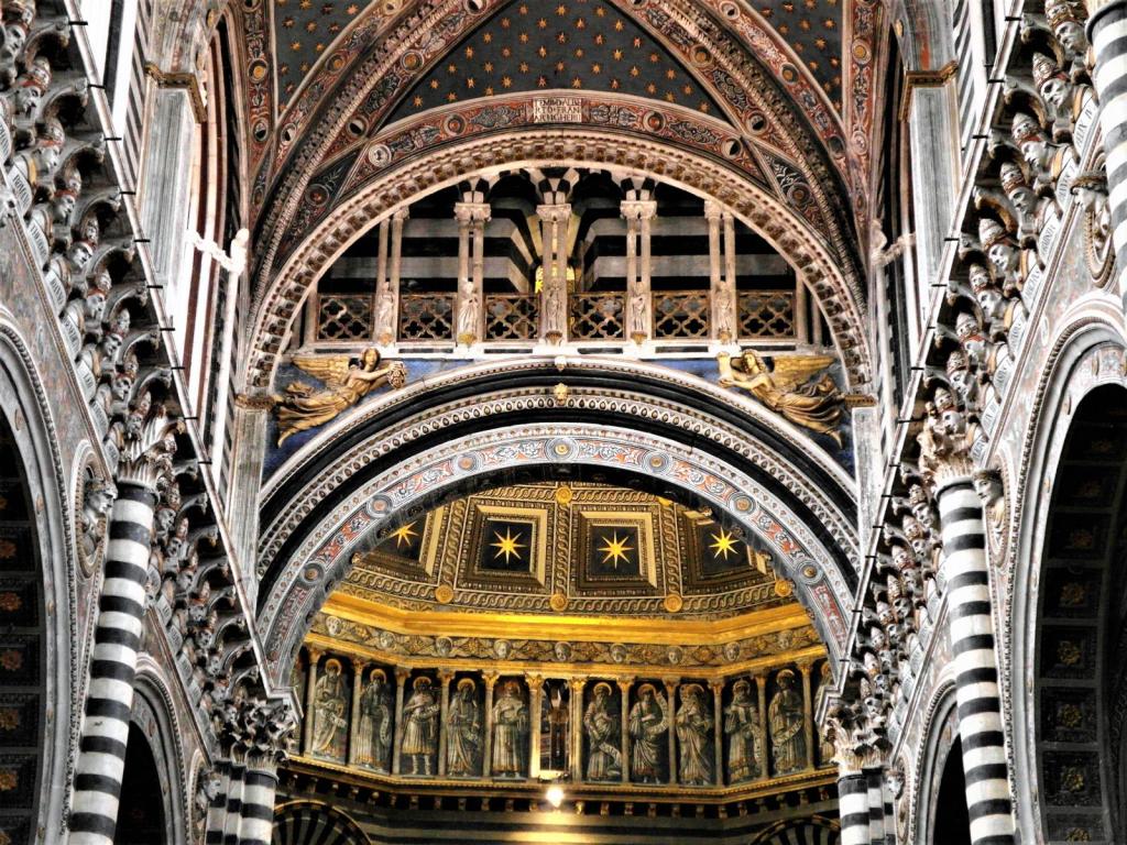 Siena: Dom Langhaus und Vierung (2017)