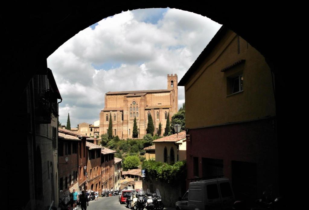 Siena: Blick zur Kirche San Domenico (2017)