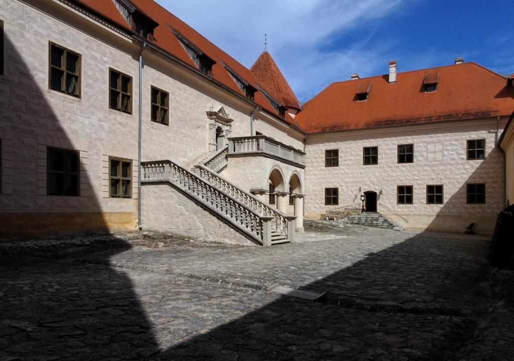 Bauske (lett. Bauska]: Schloss [ehem. Vorburg] (2025)