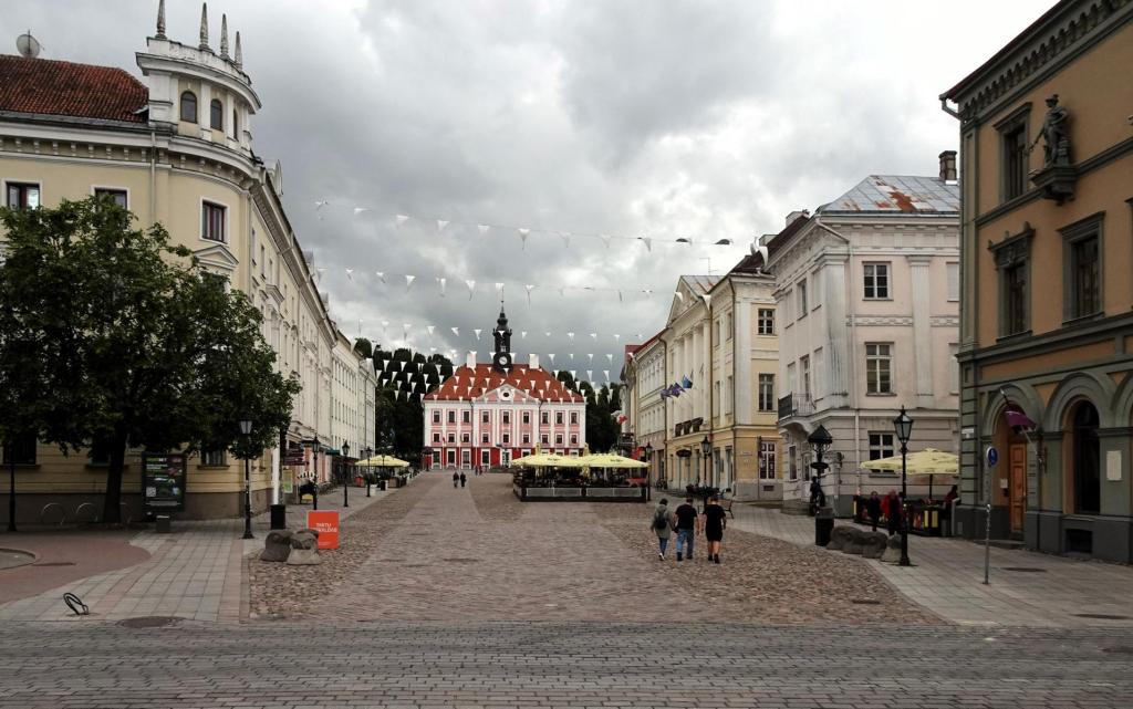 Dorpat [estn. Tartu]: Blick zum Rathausplatz (2025)