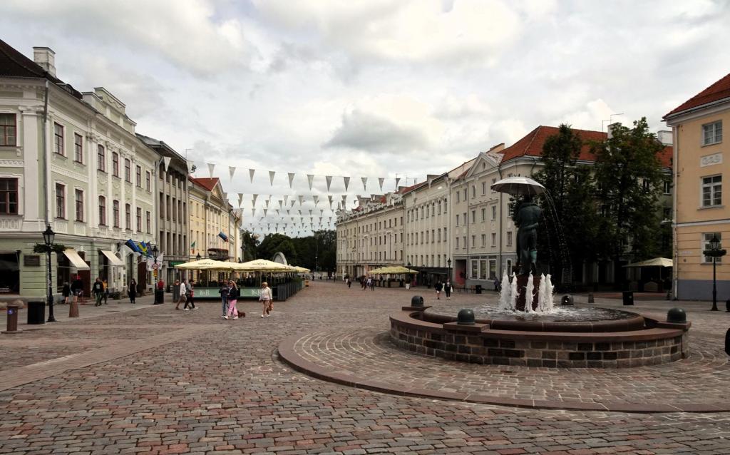 Dorpat [estn. Tartu]: Rathausplatz (2025)