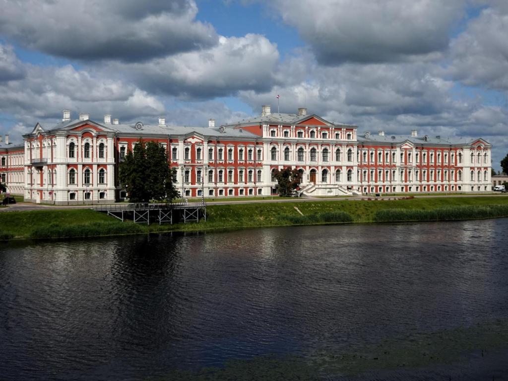 Mitau [lett. Jelgava]: Schloss an der Kurländischen Aa [lett. Lielupe] (2025)