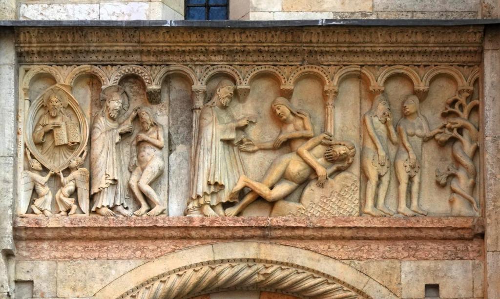 Modena: Dom Westfassade Relief [von Wiligelmus] über dem linken Seitenportal [Schöpfungsgeschichte] (2025)