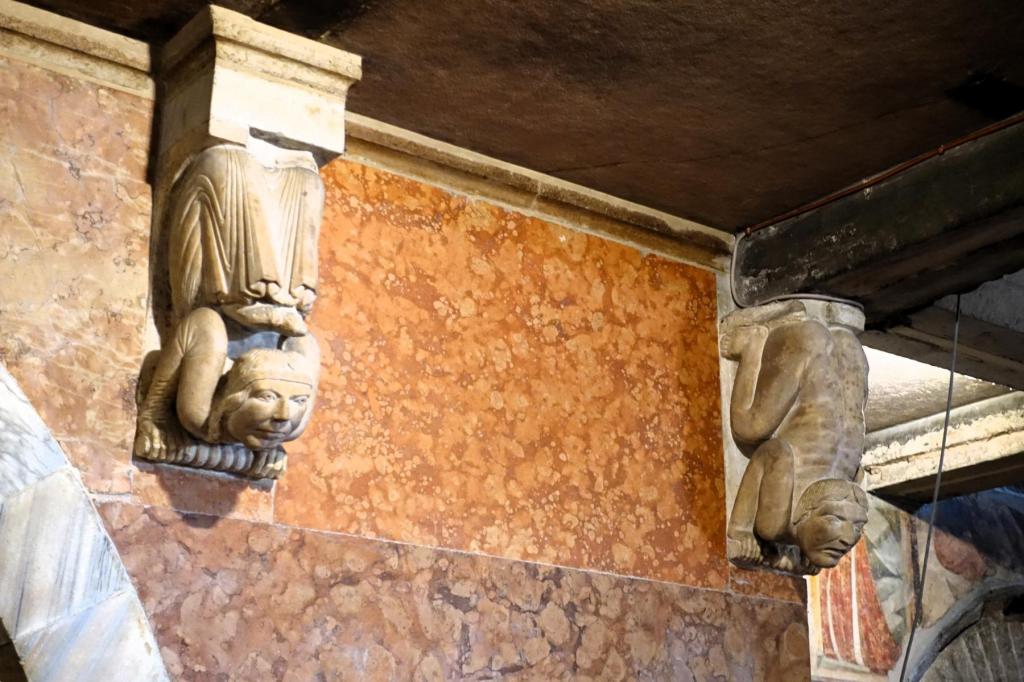 Modena: Dom Konsolen unter der Chorbrüstung [Pontile] (2025)