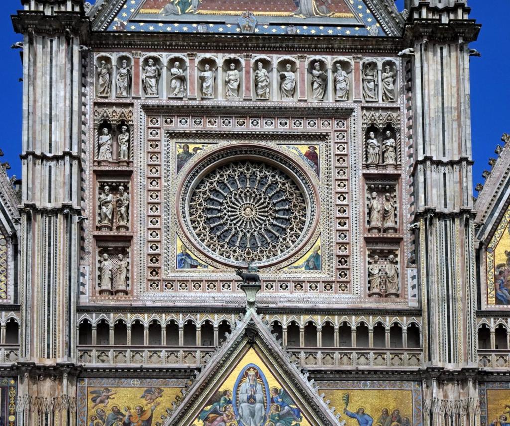 Orvieto: Dom Fassade mittlerer Giebel (2025)