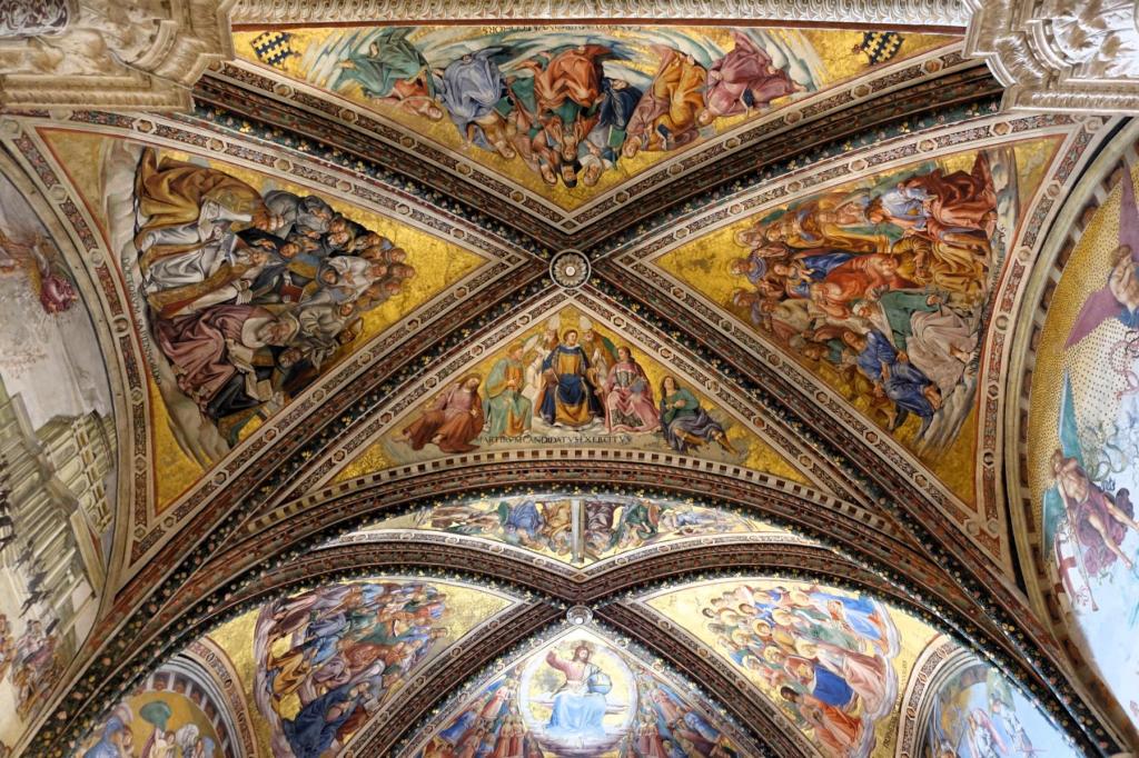 Orvieto: Dom Briziuskapelle Weltgerichtsfresken Decke (2025)