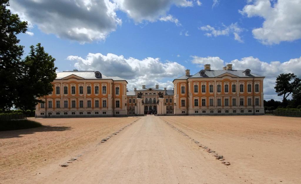 Ruhenthal [lett. Rundāle]: Schloss (2025)