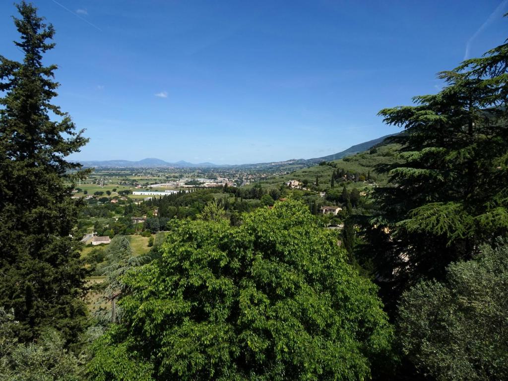 Spello: Blick vom Belvedere nach Norden (2025)