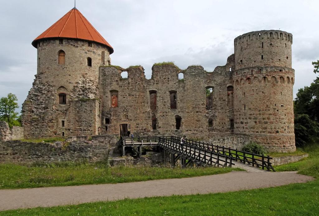 Wenden [lett. Cēsis]: Burg (2025)