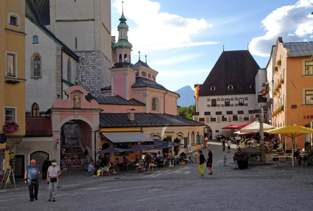 Hall: Oberer Stadtplatz (2025)