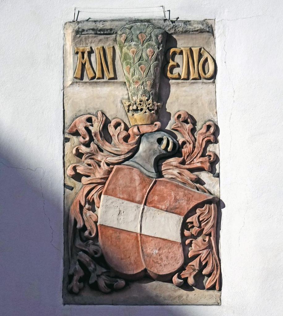 Hall: Rathaus Wappen Österreichs (2025)