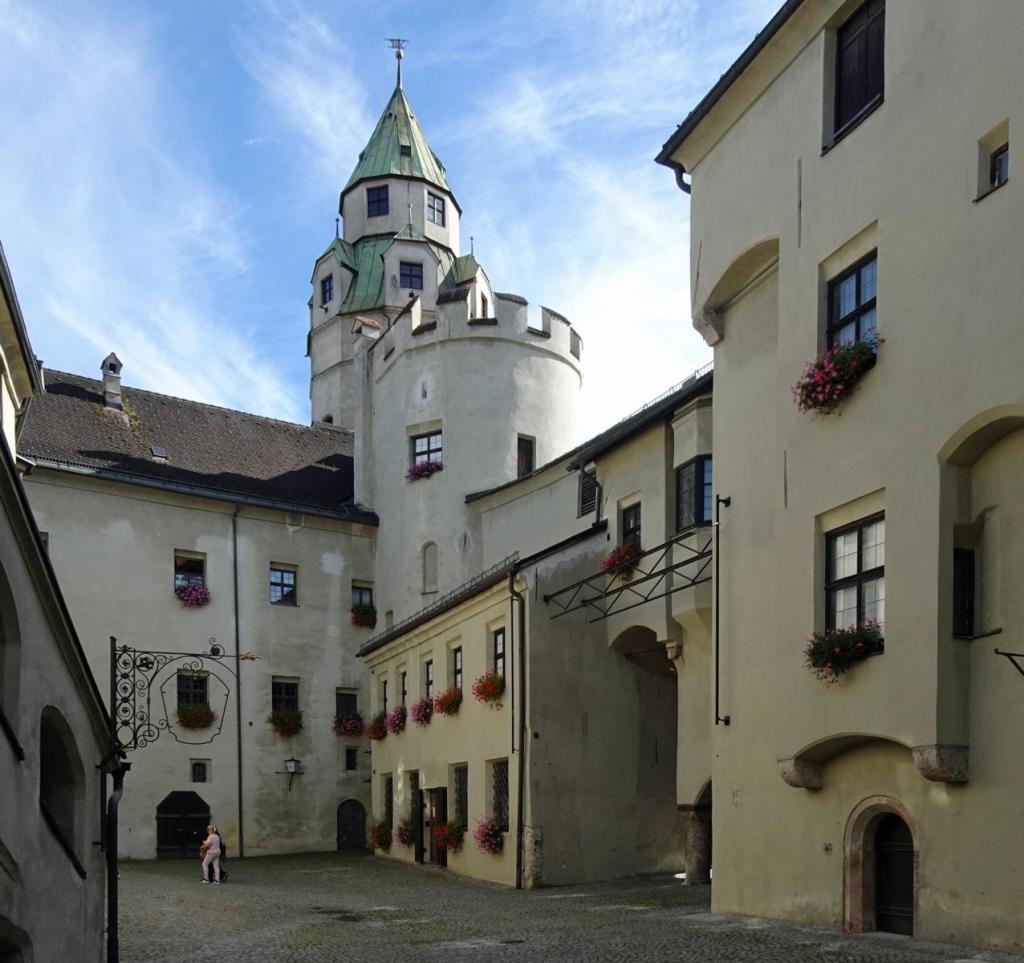 Hall: Burg Hasegg Innenhof (2025)