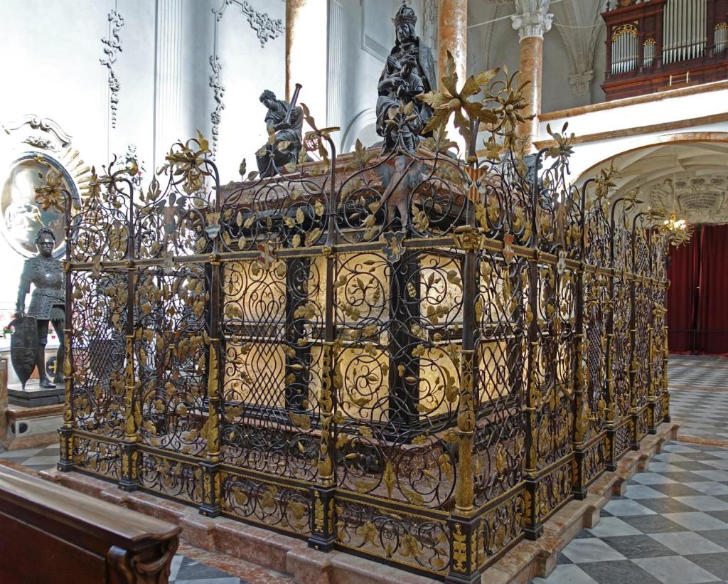 Innsbruck: Hofkirche Grabmal Kaiser Maximilians I. (2025)