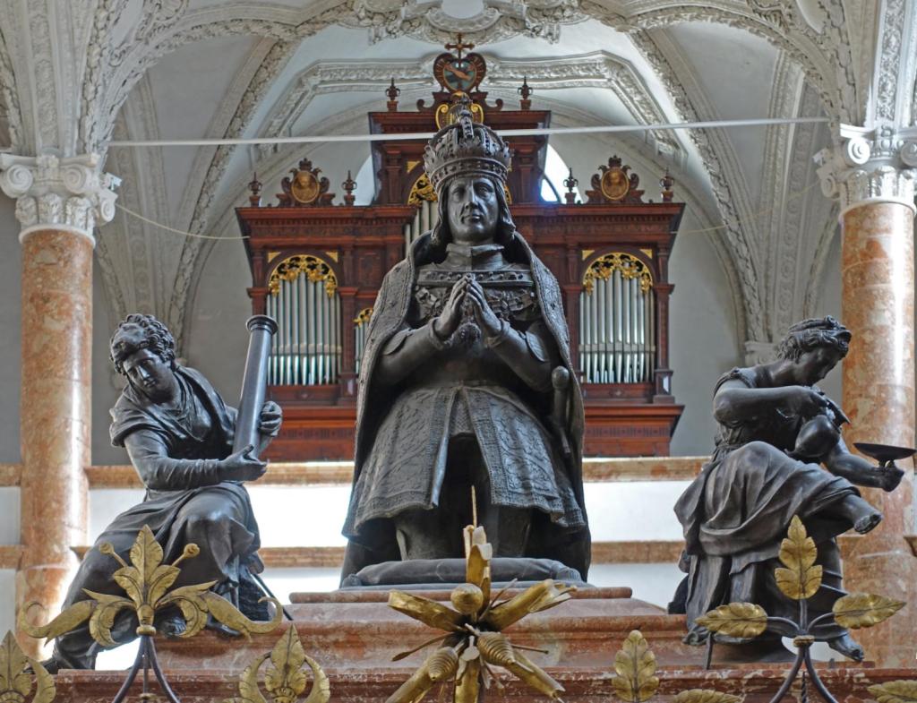 Innsbruck: Hofkirche Grabmal Kaiser Maximilians I. (2025)